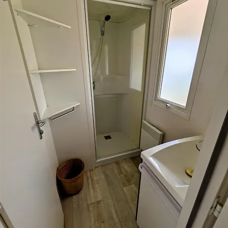 Mobil Home 4X8M Et Terrasse 18M2 Evrunes Exterior photo