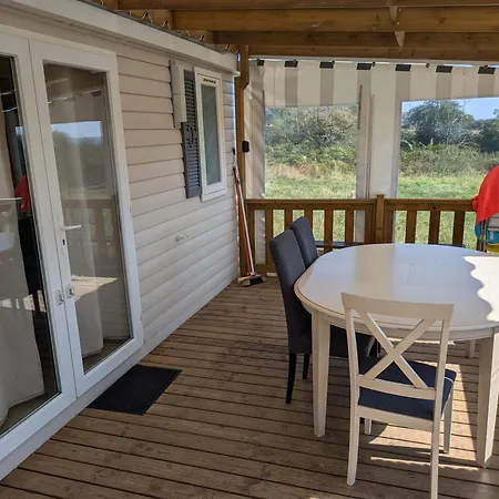 Mobil Home 4X8M Et Terrasse 18M2 Evrunes Exterior photo