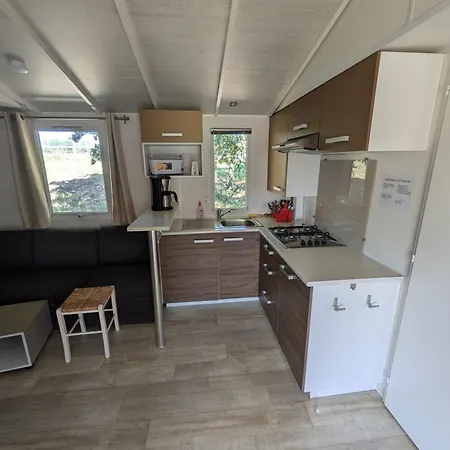 Mobil Home 4X8M Et Terrasse 18M2 Evrunes Exterior photo