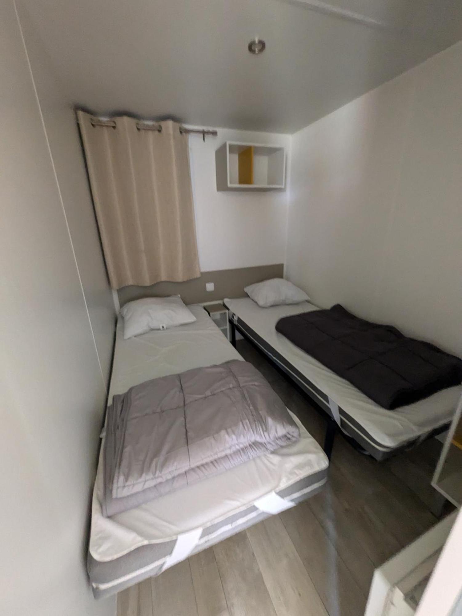Mobil 4x8m Et Terrasse 18m2 * Evrunes
